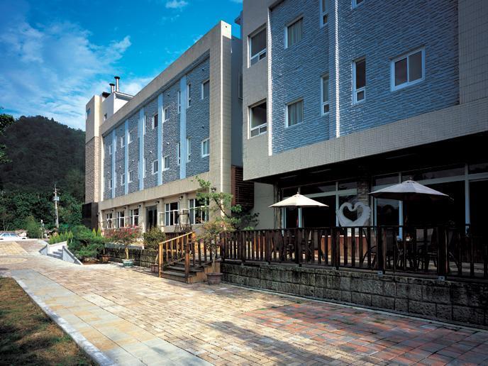 The Solas Hot Spring Resort Nantou ภายนอก รูปภาพ